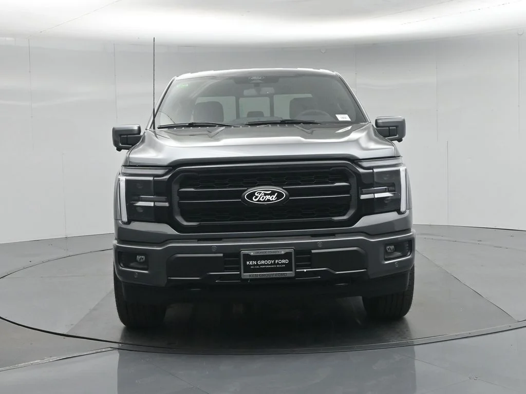 New 2026 Carbonized Gray Metallic Ford Lariat image 26