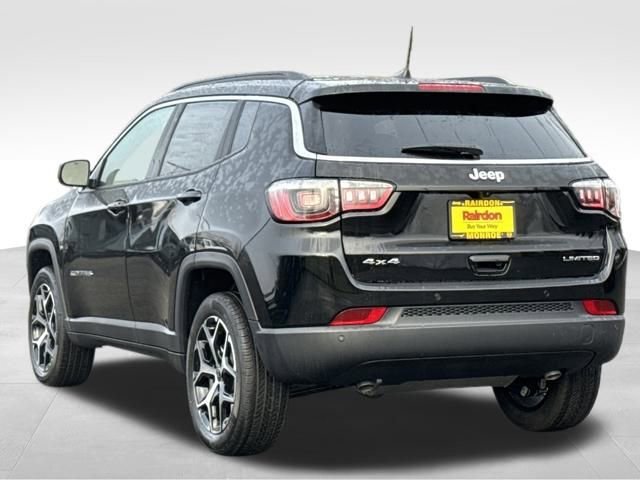 New 2026 Diamond Black Crystal Pearl-Coat Exterior Paint Jeep Limited image 6