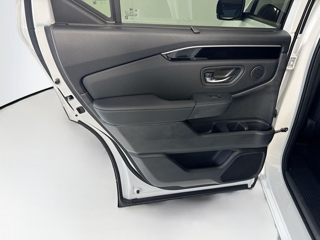 New 2026 Platinum White Pearl Honda EX-L image 27