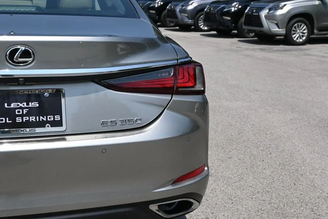 Used 2019 Silver Lexus 350 Ultra Luxury image 8