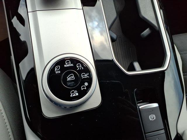2026 Mitsubishi Outlander SE - Photo 13