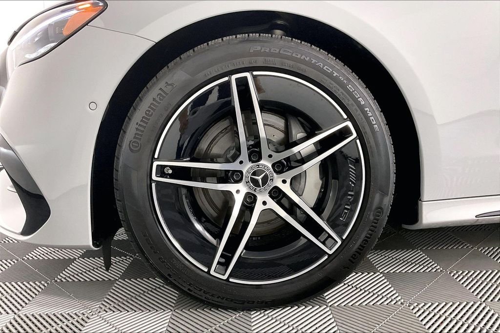 2026 Mercedes-Benz E-Class E350 - Photo 8