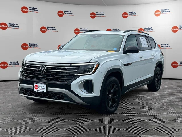 2024 Volkswagen Atlas 2.0T Peak Edition SE w/Technology