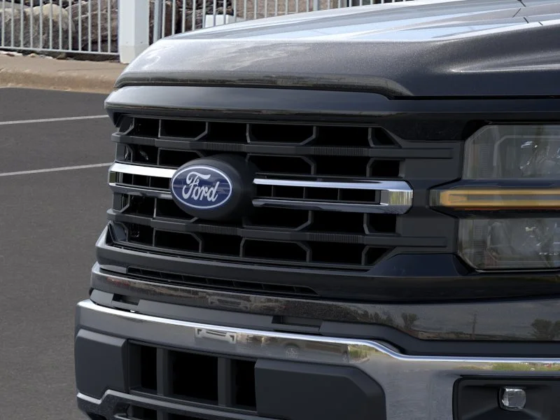 New 2026 Black Ford XLT image 39