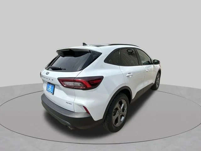 Used 2025 Silver Ford ST-Line Select image 5