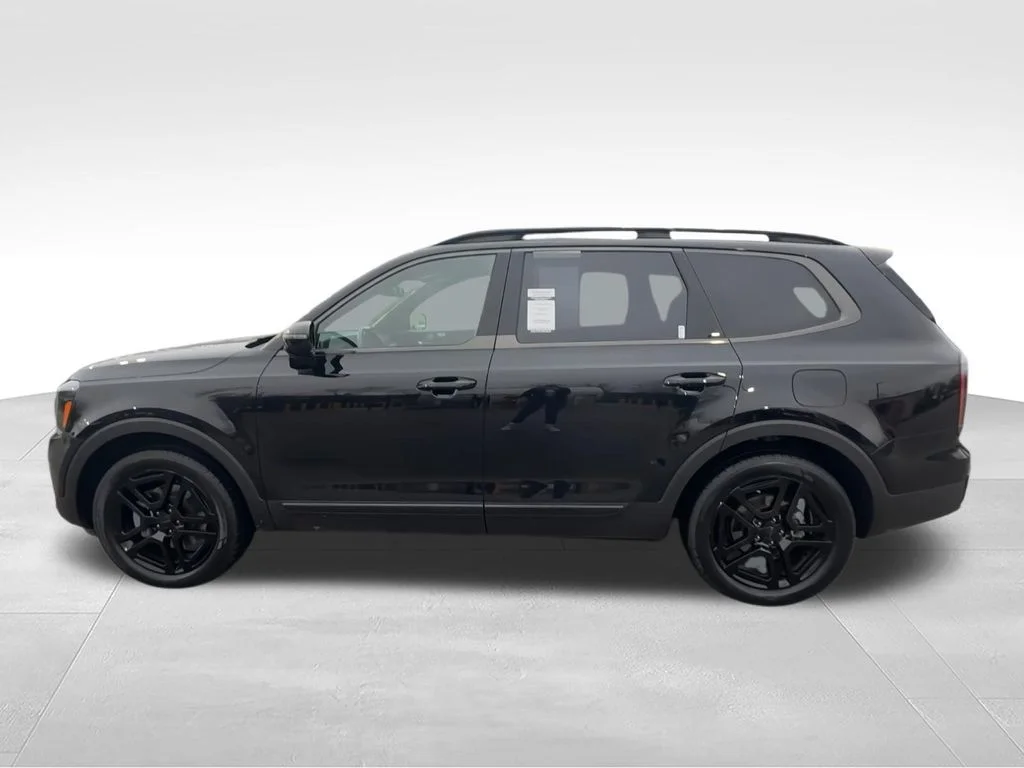 Used 2025 Black Kia SX-Prestige X-Line image 6
