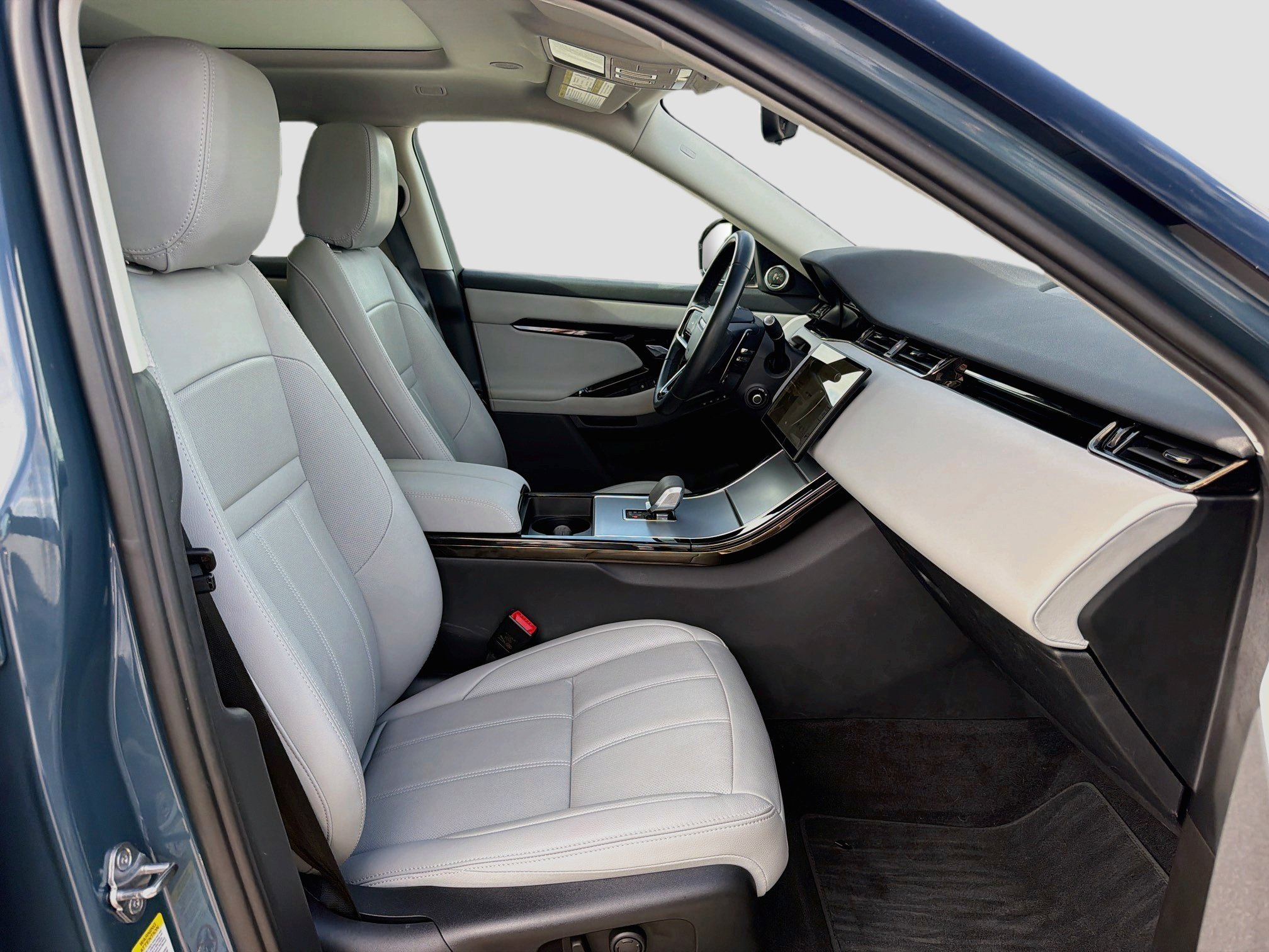 Used 2024 Blue Land Rover Core S image 15
