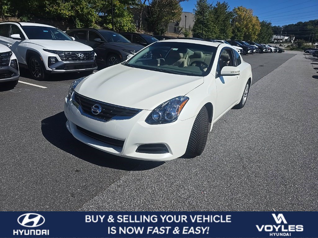 Used 2013 Pearl White Nissan 2.5 S image 1