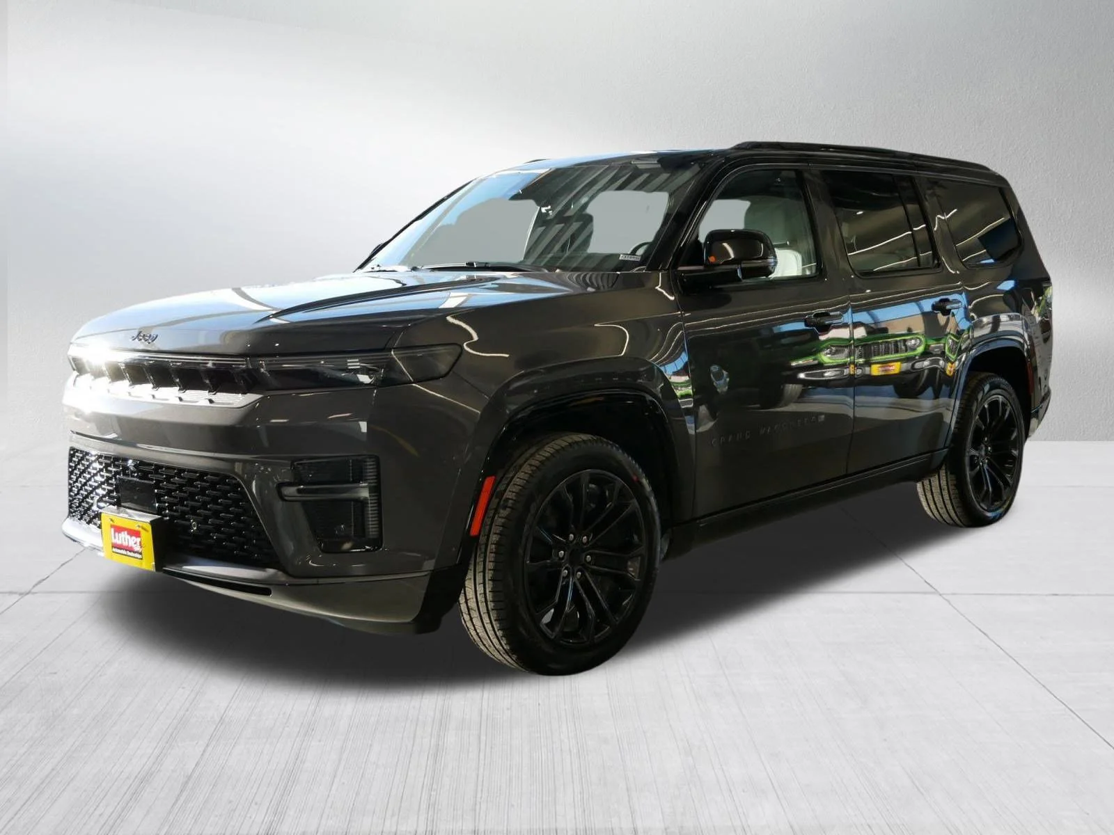 New 2026 Baltic-Gray Metallic Clear-Coat Exterior Paint Jeep Summit Obsidian image 3