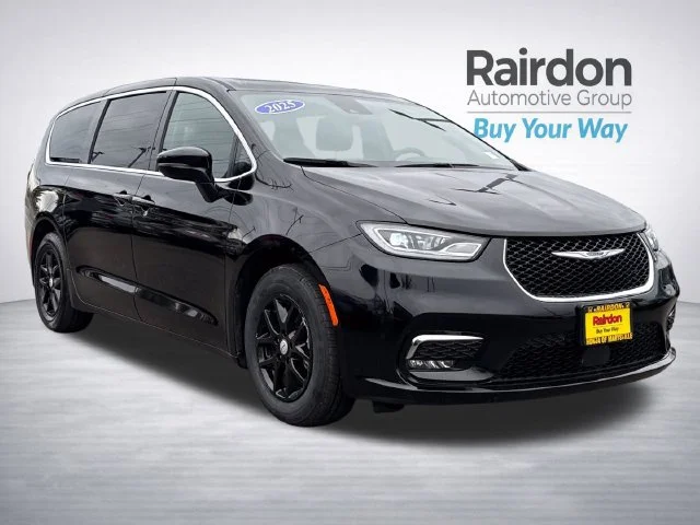 2025 Chrysler Pacifica