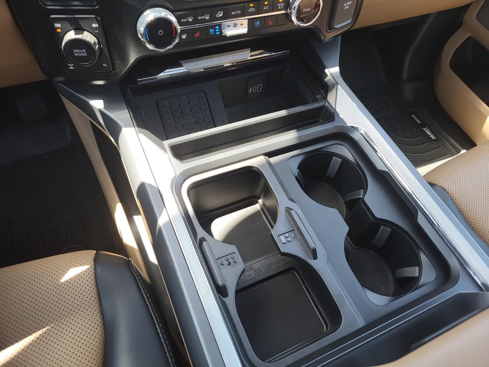 Used 2024 Oxford White Ford Lariat image 29