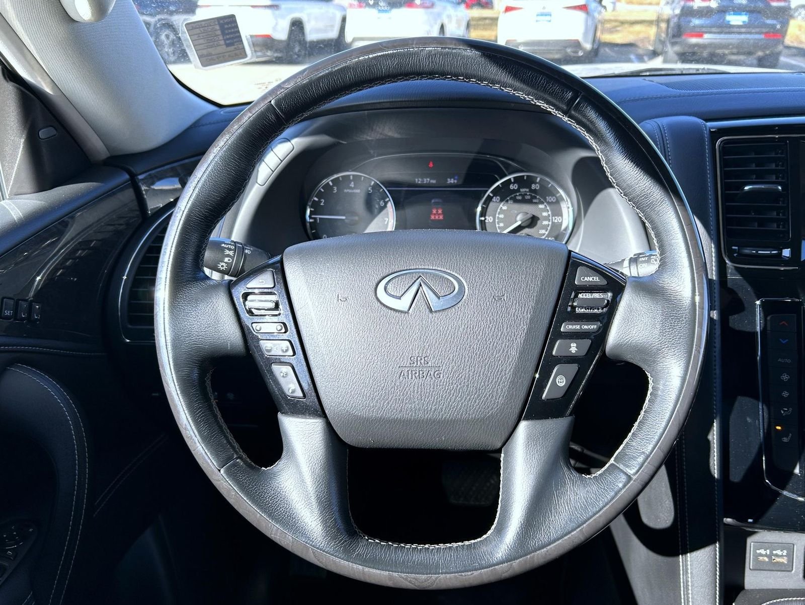 Used 2021 Silver INFINITI LUXE image 11