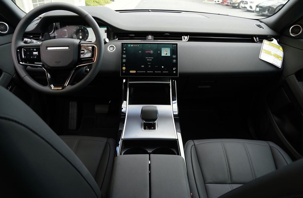 Used 2026 Brown Land Rover S image 9