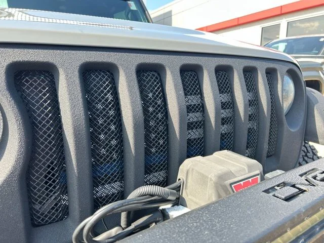 Used 2018 Gray Jeep Unlimited Sport S image 7