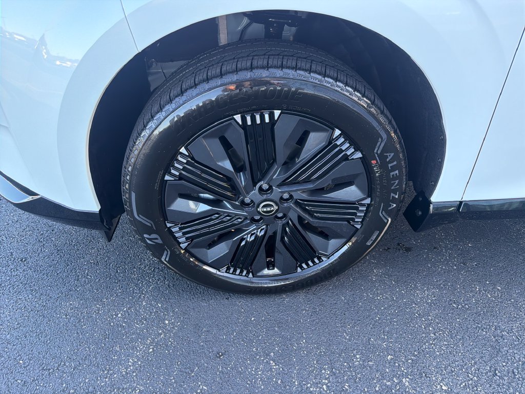 New 2027 White Nissan Platinum image 9