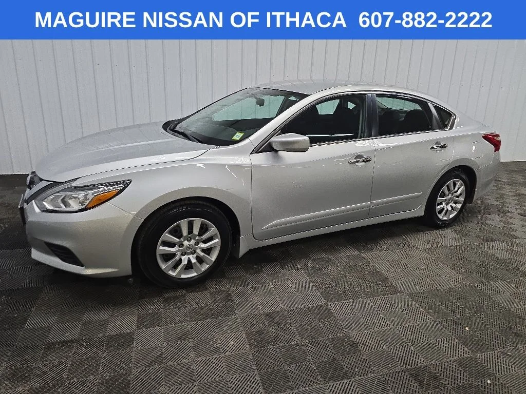 Used 2016 Silver Nissan 2.5 S image 6