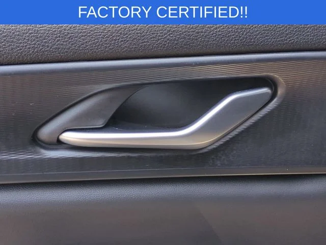 Used 2023 Silver Jeep Altitude image 29