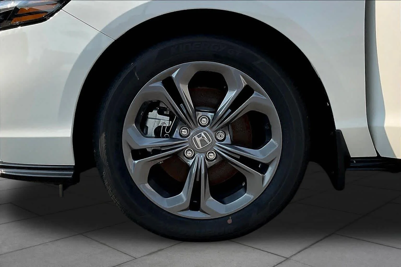 New 2026 Platinum White Pearl Honda EX-L image 11