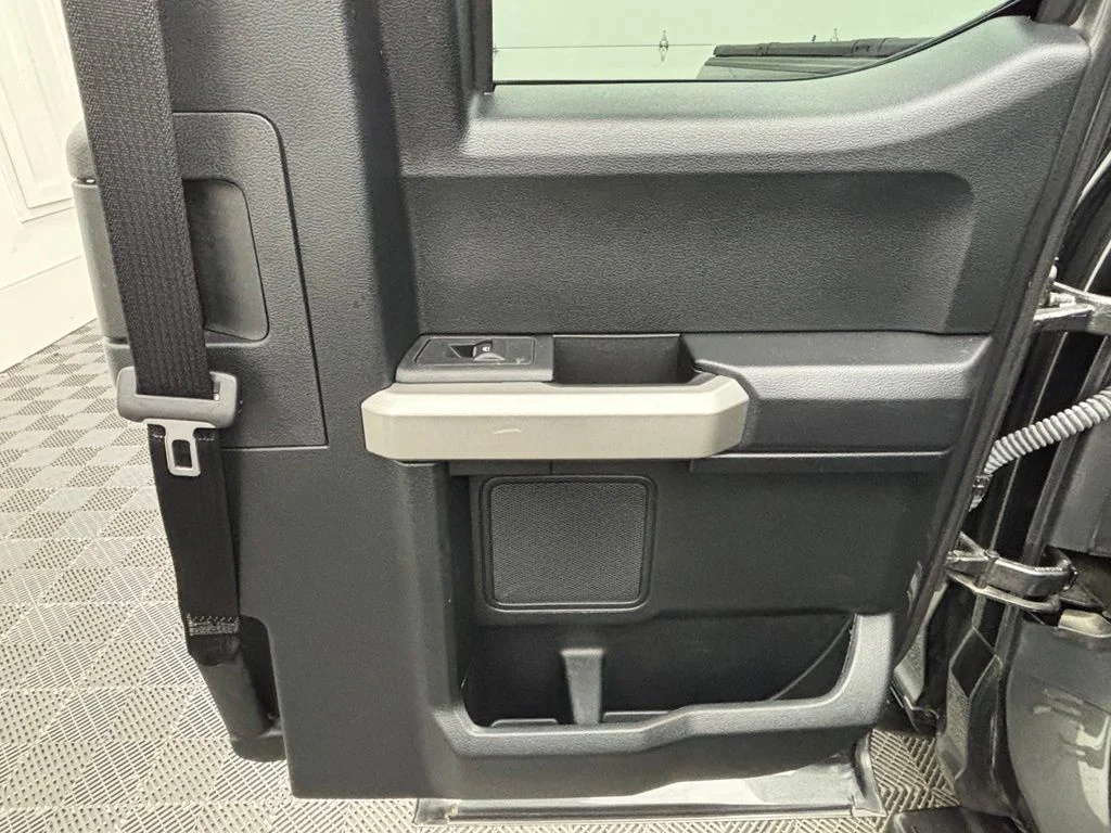 Used 2018 Gray Ford Lariat image 41