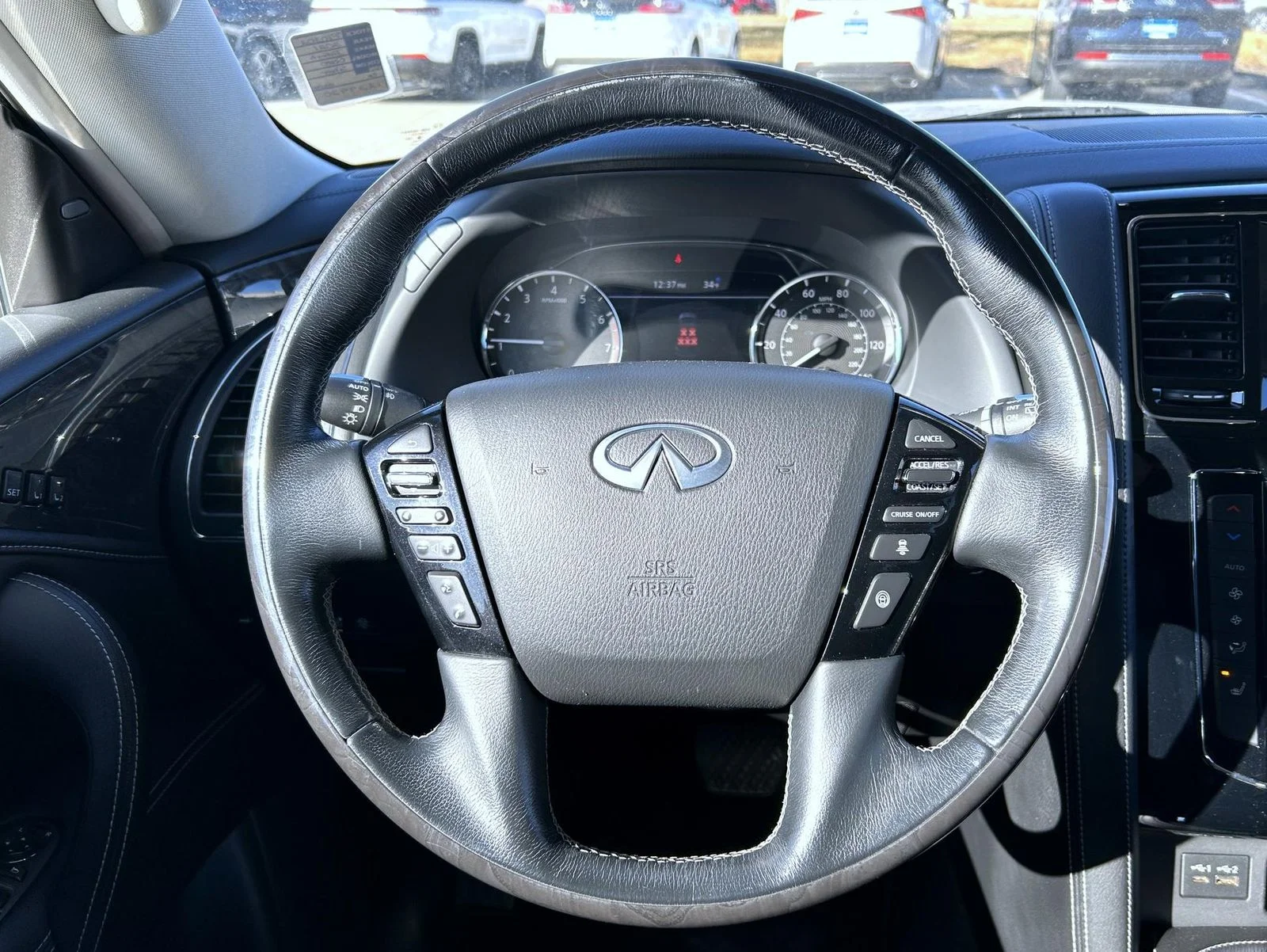 Used 2021 Silver INFINITI LUXE image 11