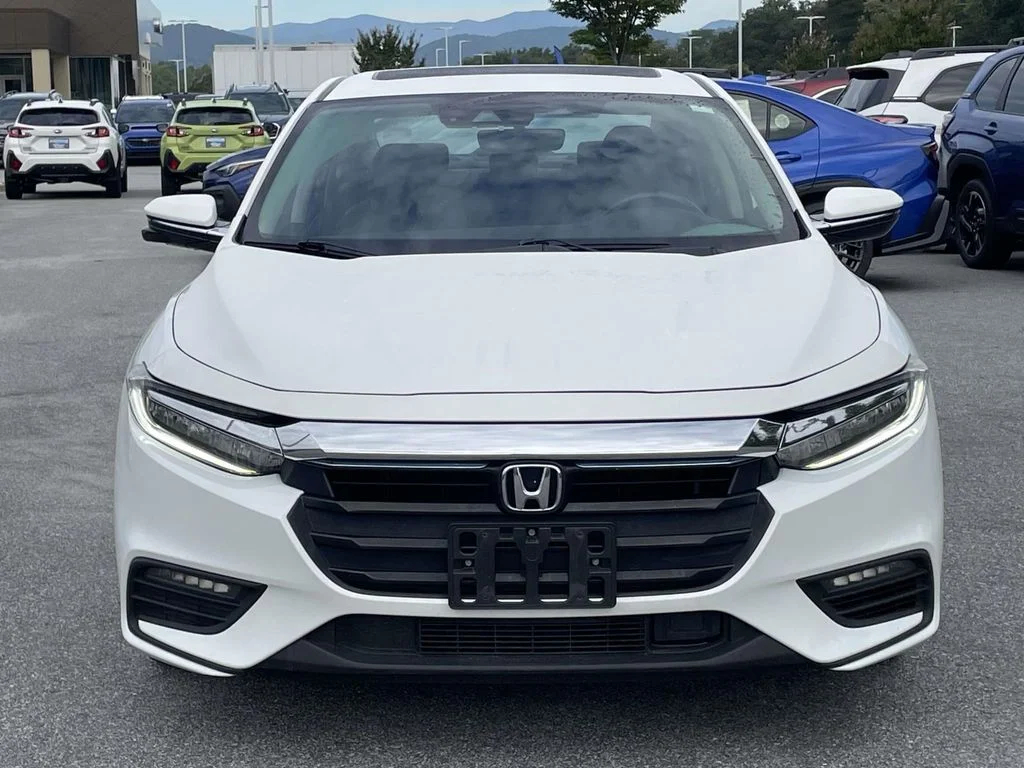 Used 2019 White Orchid Pearl Honda Touring image 22