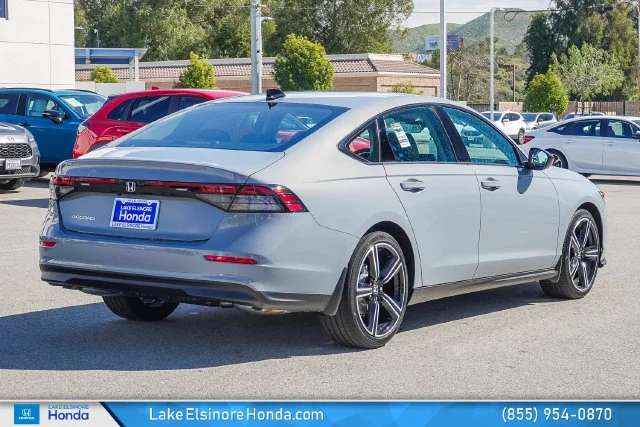 New 2026 Urban Gray Pearl Honda SE image 7