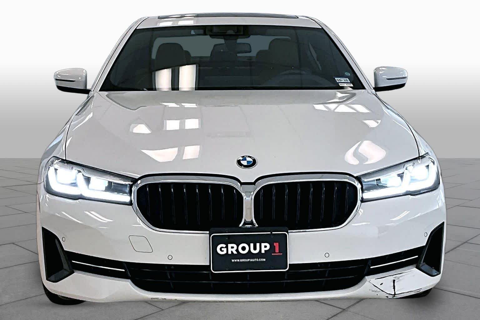 Used 2023 Alpine White BMW 530i image 3