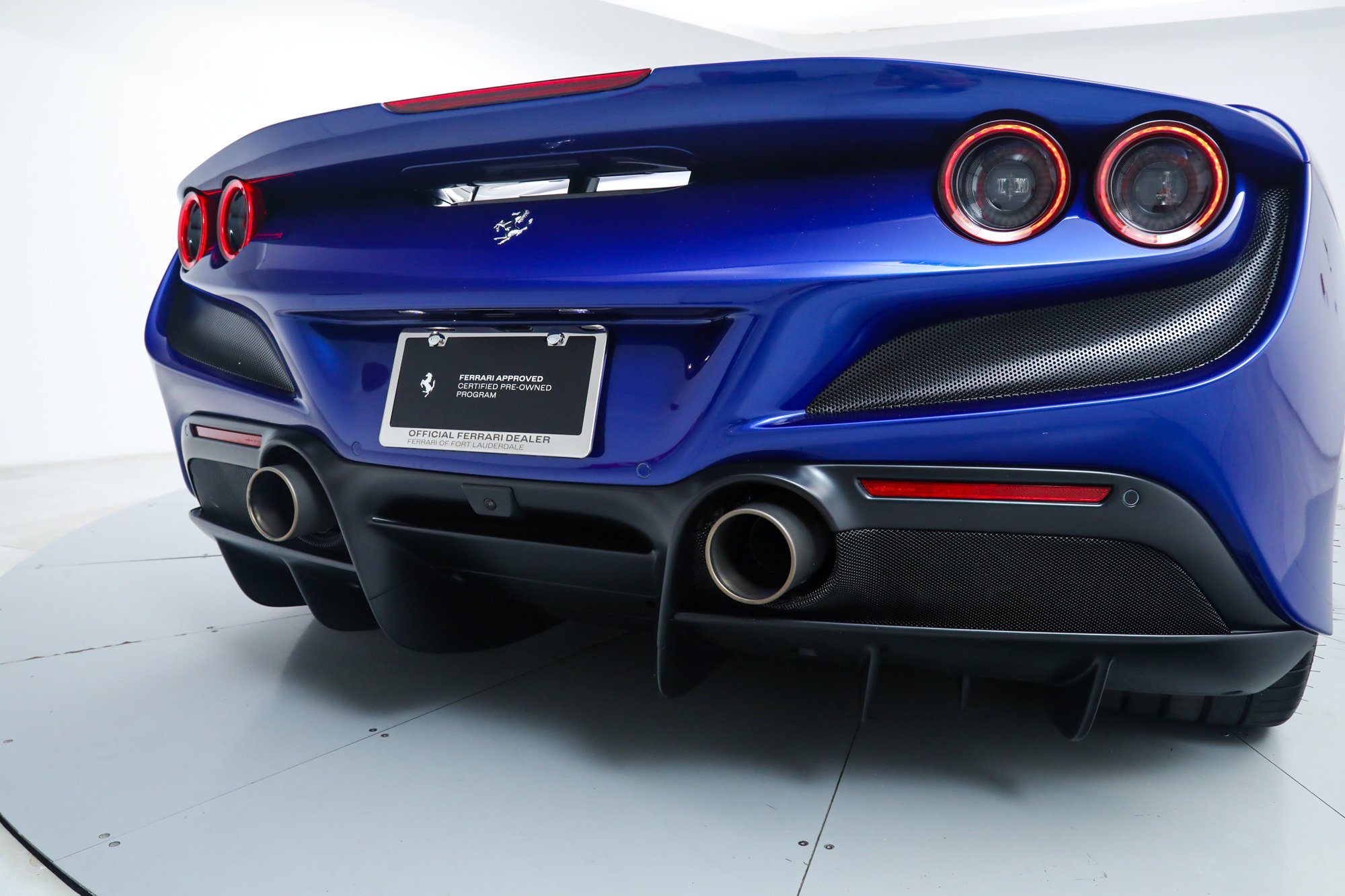 Used 2022 Blue Ferrari  image 19
