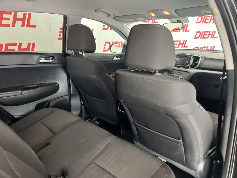 Used 2017 Red Kia LX image 11