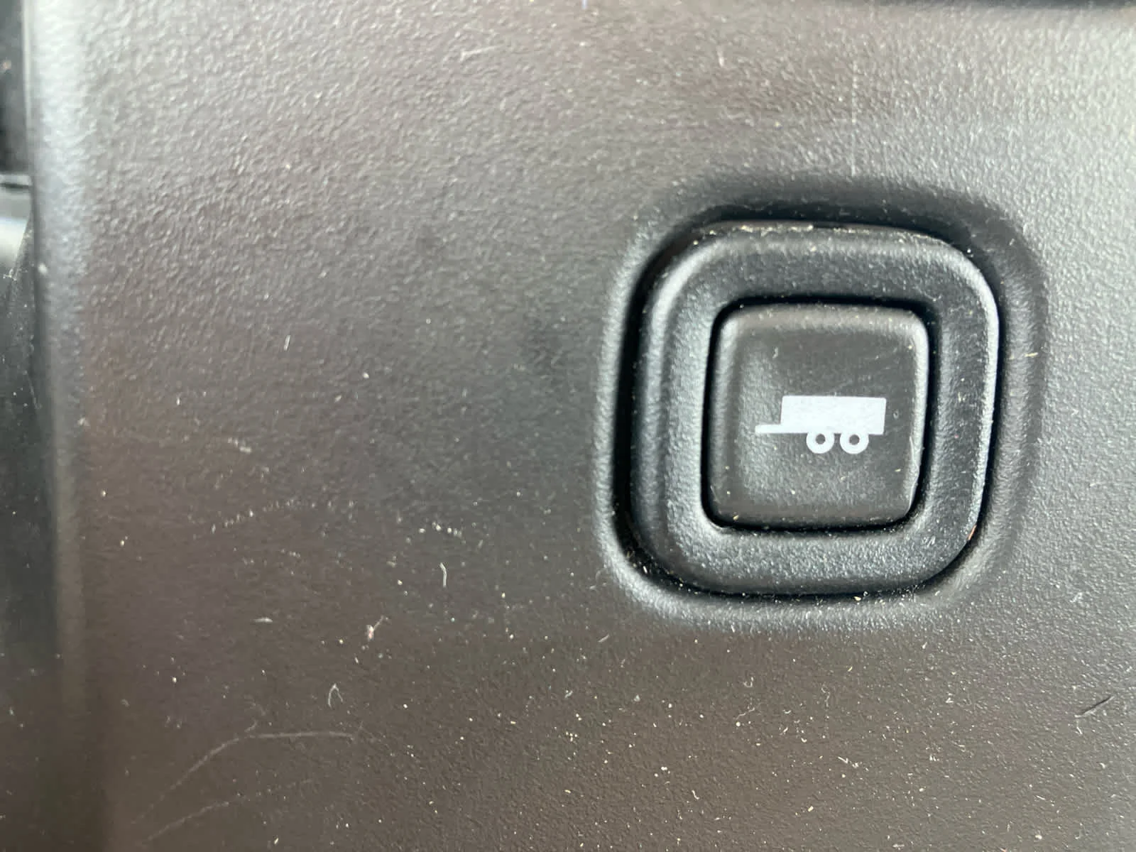 Used 2022 Summit White GMC  image 24
