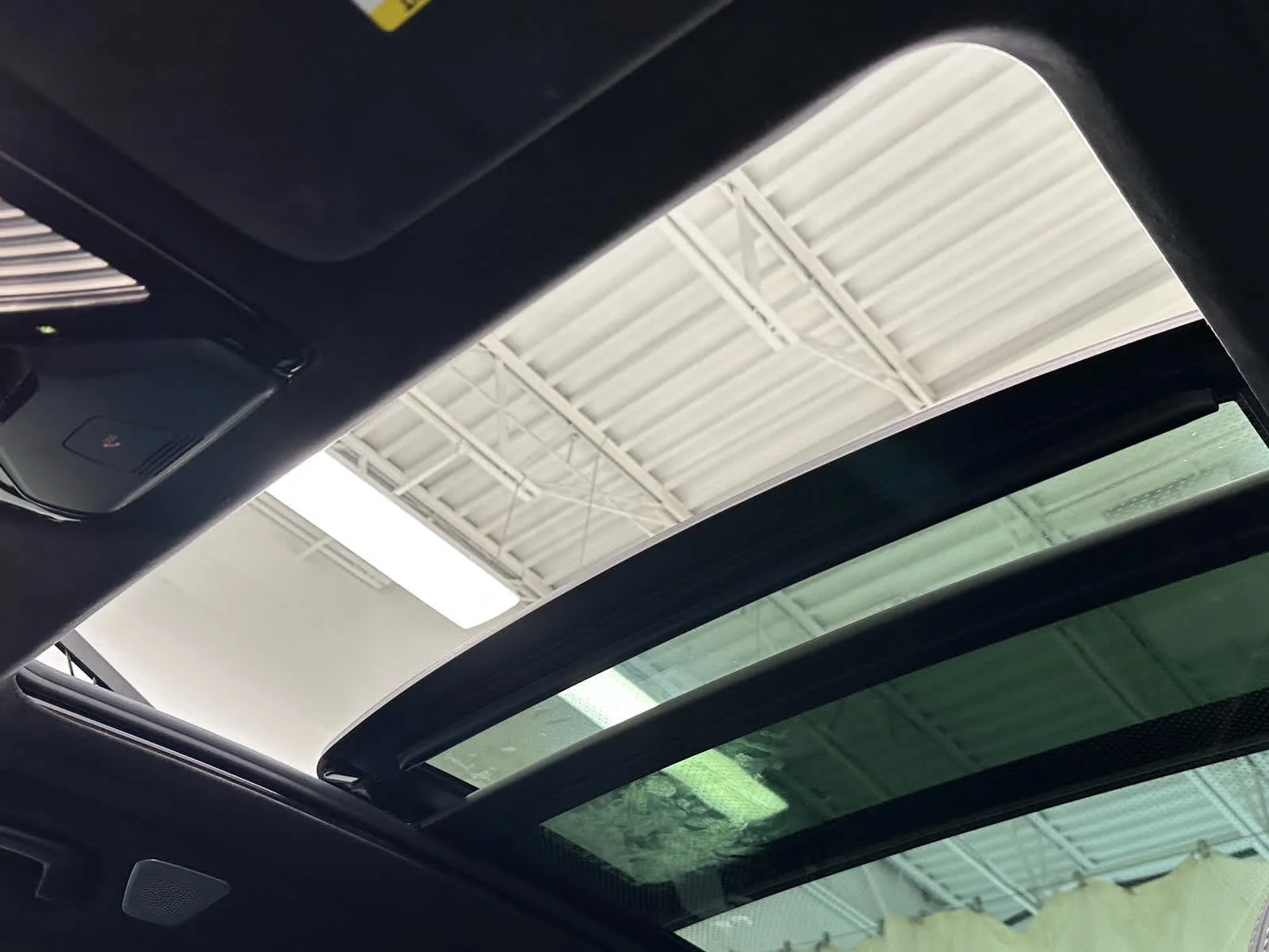 Used 2025 Skyscraper Grey Metallic BMW ALPINA XB7 image 42