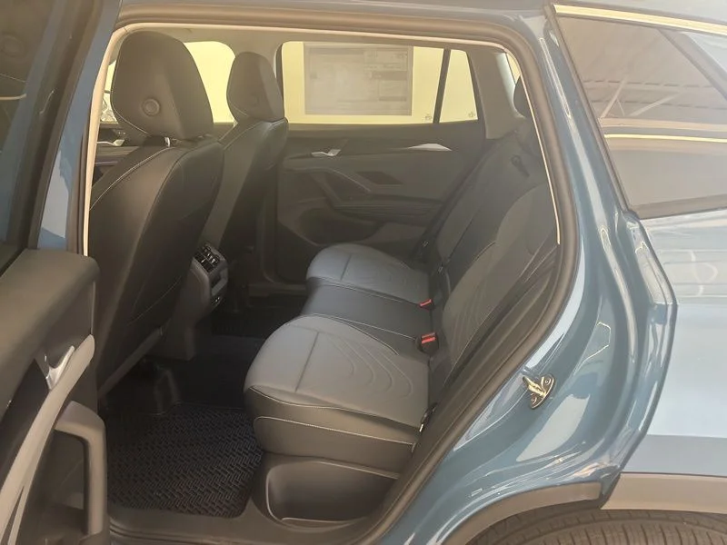 New 2026 Blue Volkswagen 2.0T SE image 17