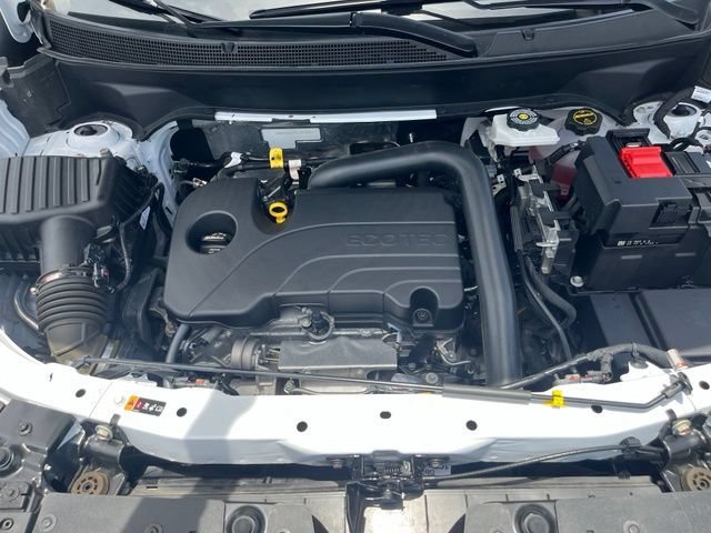 Used 2025 Summit White Chevrolet LT image 30