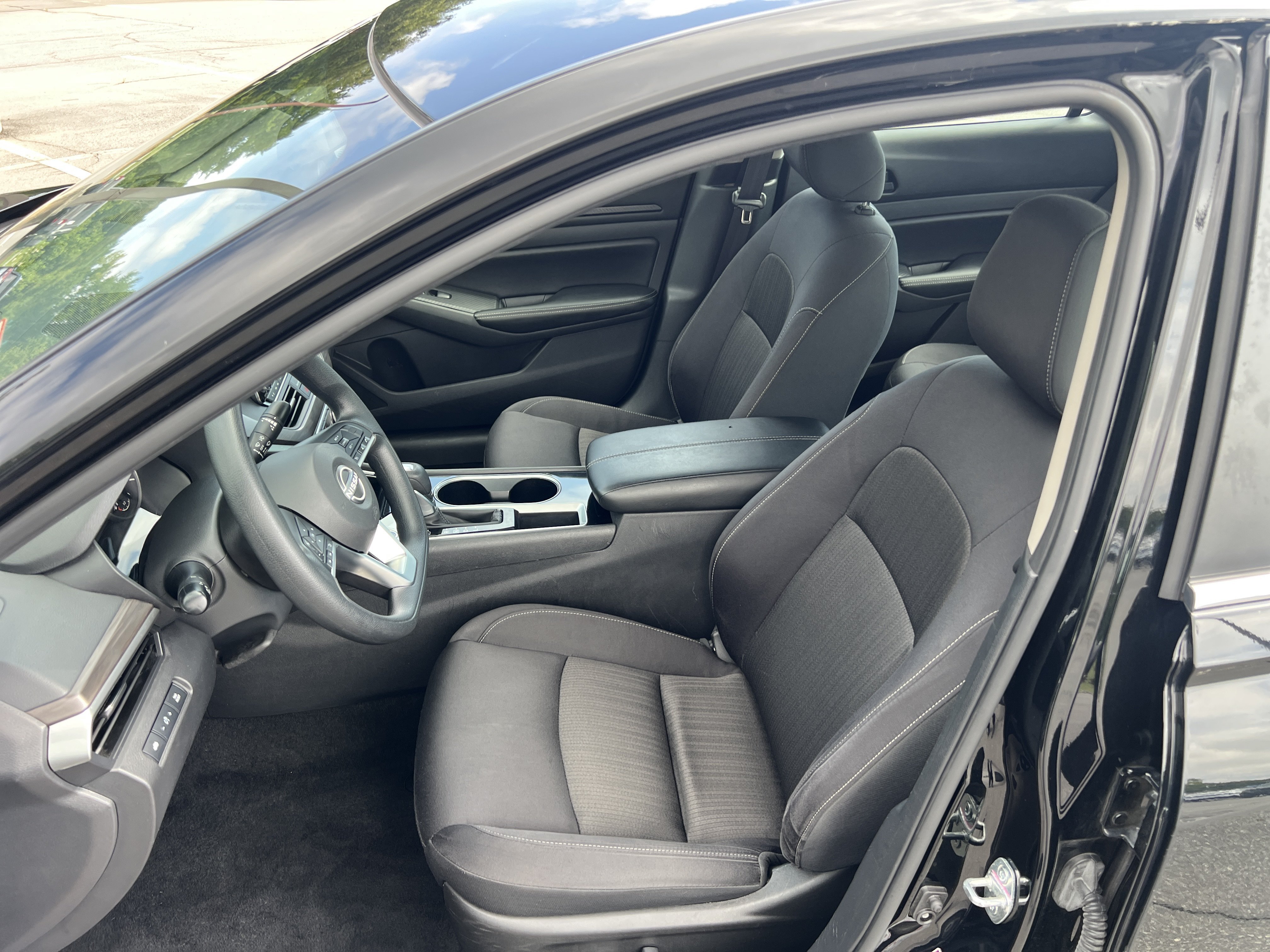 Certified Used 2024 Super Black Nissan 2.5 SV image 13