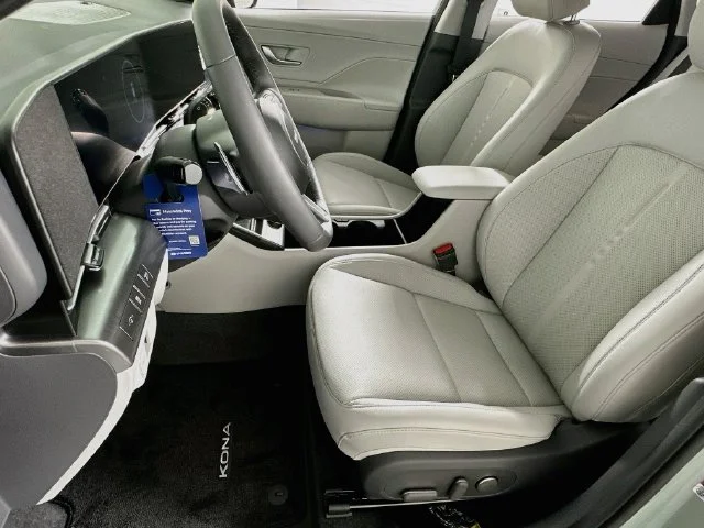 New 2027 Green Hyundai Limited image 9