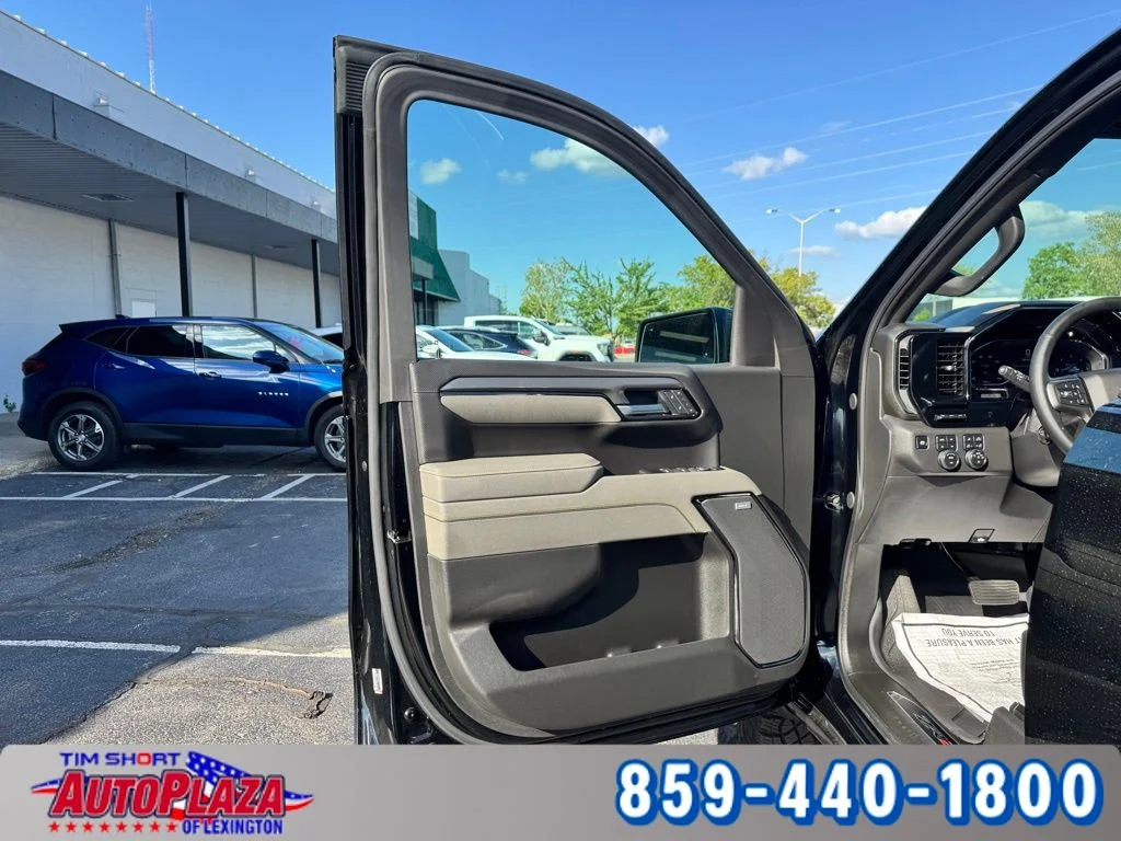 Used 2025 Black Chevrolet ZR2 image 55