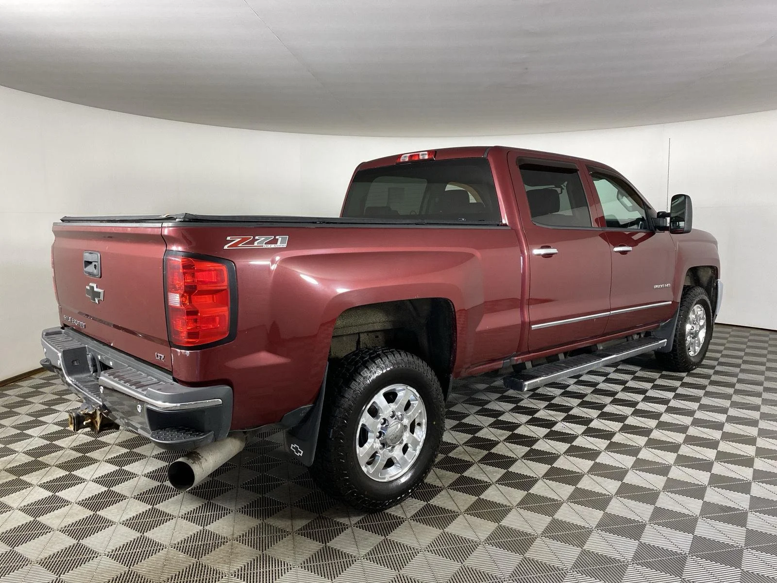 Used 2015 Deep Ruby Metallic Chevrolet LTZ image 7