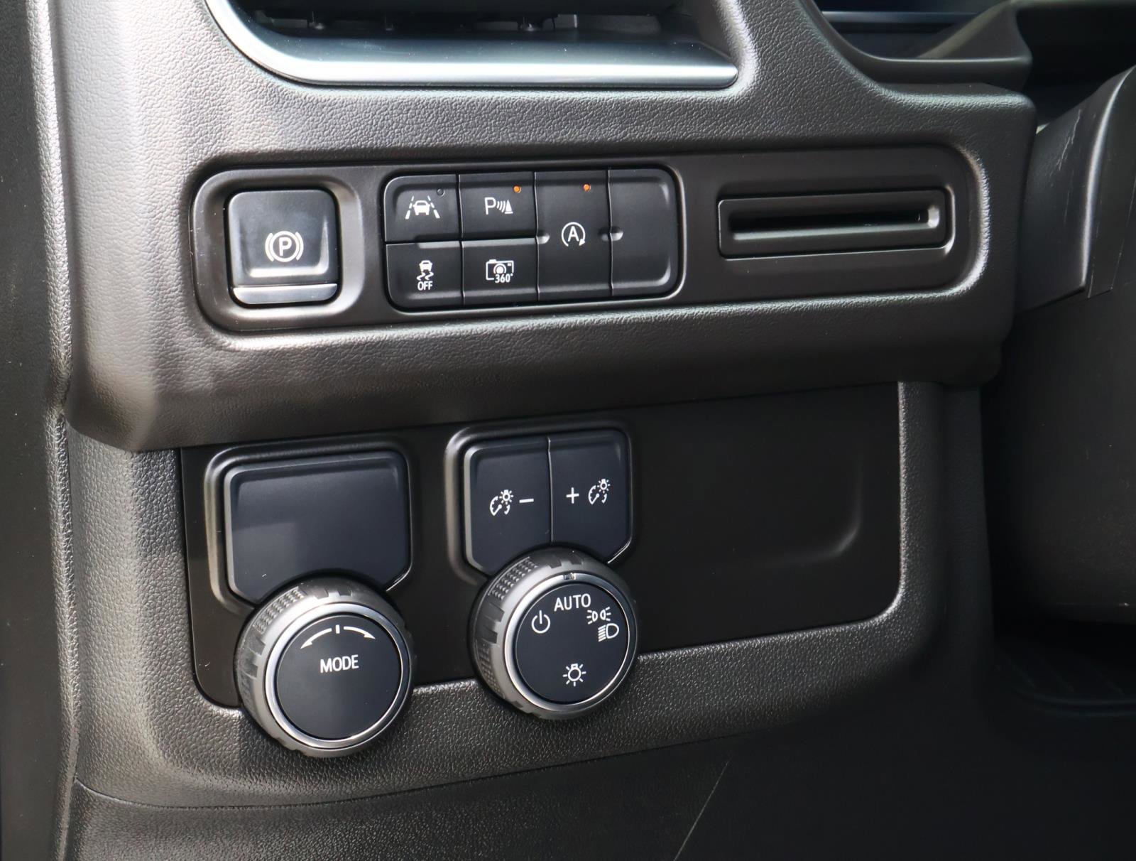 2024 Chevrolet Tahoe RST - Photo 24