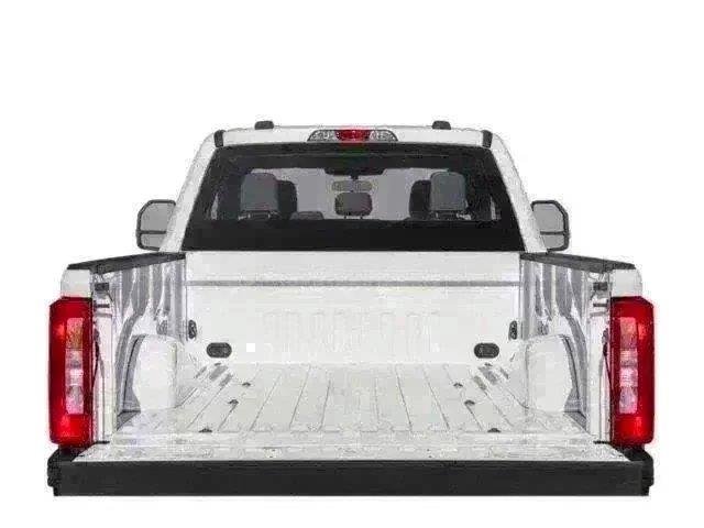 New 2027 Oxford White Ford Lariat image 8