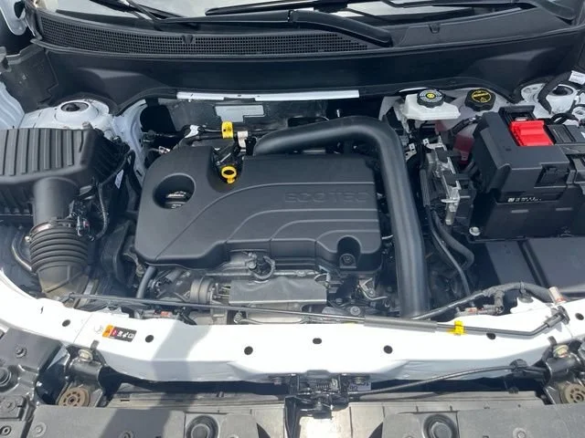 Used 2025 Summit White Chevrolet LT image 30
