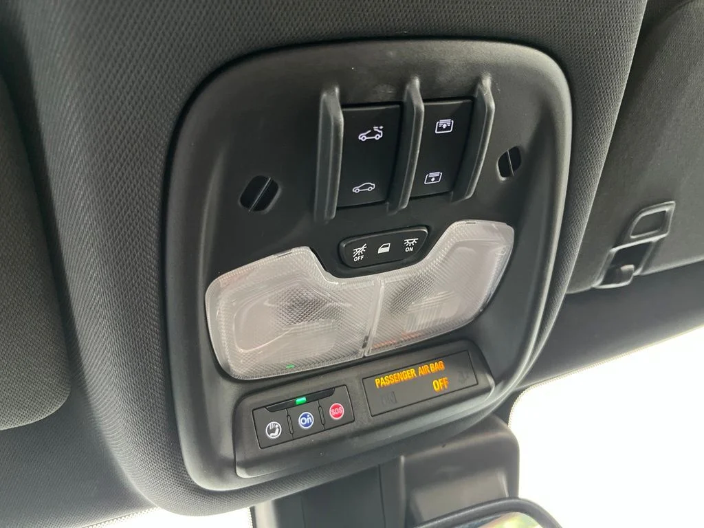 Used 2023 Gray Chevrolet ACTIV image 18