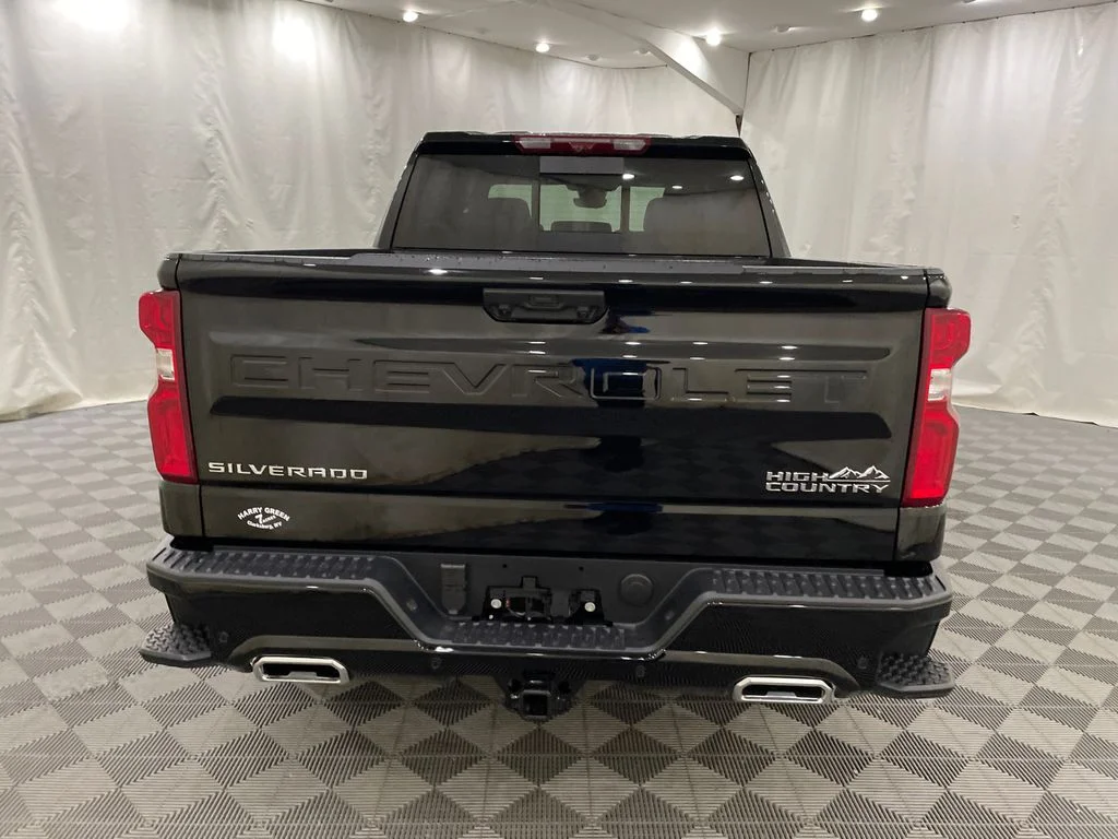 New 2026 Black Chevrolet High Country image 6