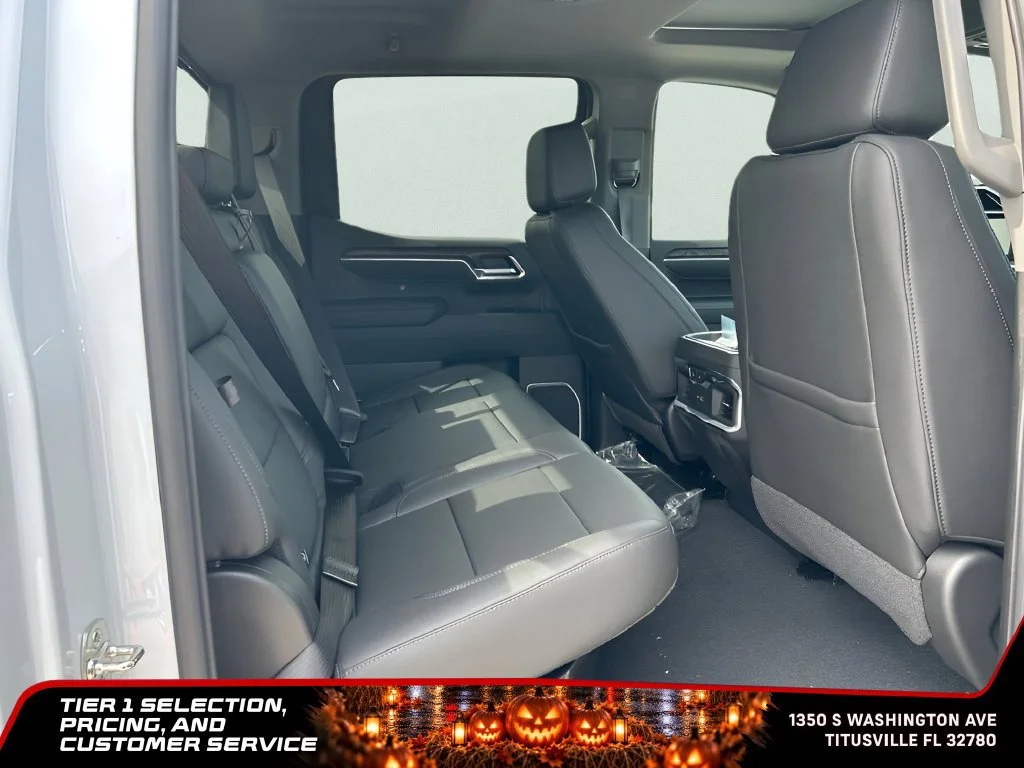 New 2026 Glacier White Tricoat GMC SLT image 17