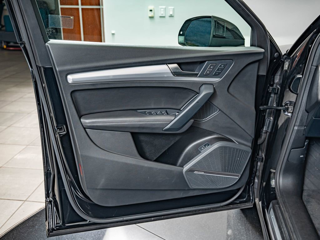 Used 2023 Black Metallic Audi 45 S line Premium image 19