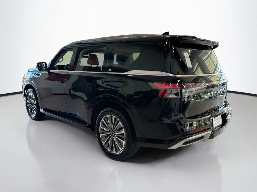 New 2027 BLACK OBSIDIAN INFINITI LUXE image 3