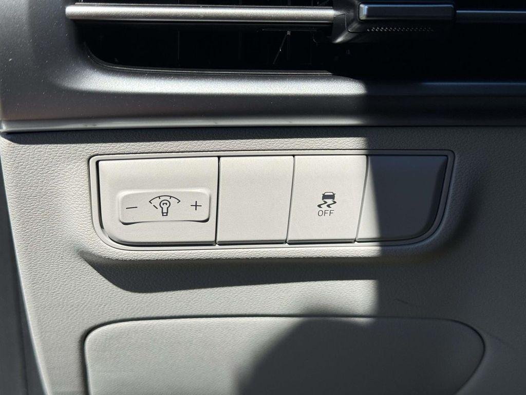 New 2026 White Pearl Hyundai SE FWD image 30