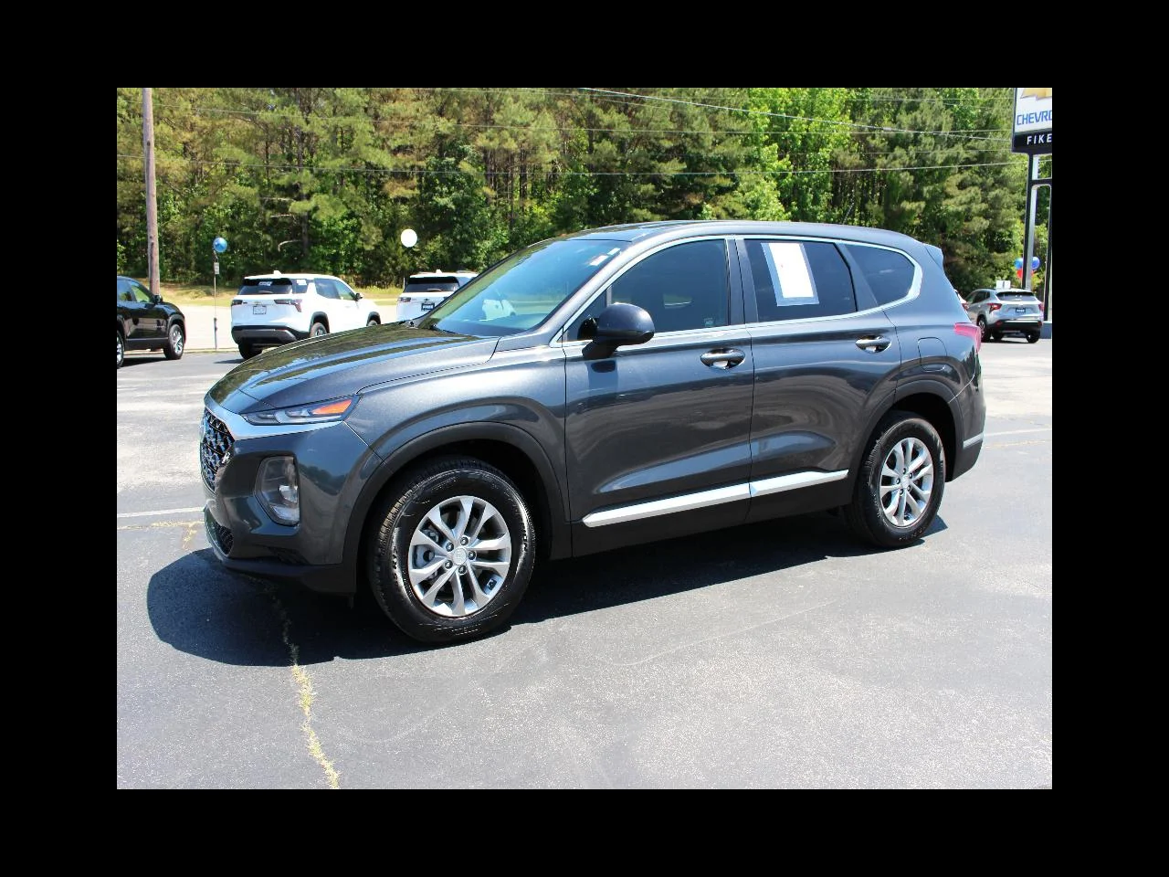 2020 Hyundai Santa Fe SE 2.4's photo
