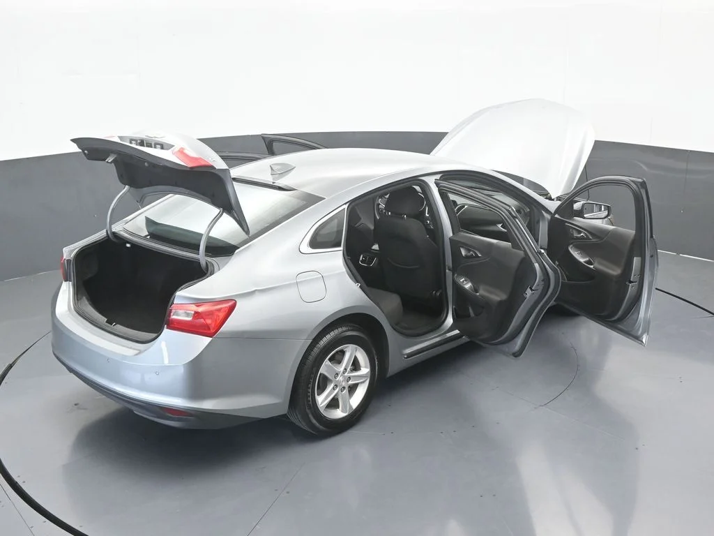 Used 2024 Sterling Gray Metallic Chevrolet LT image 67