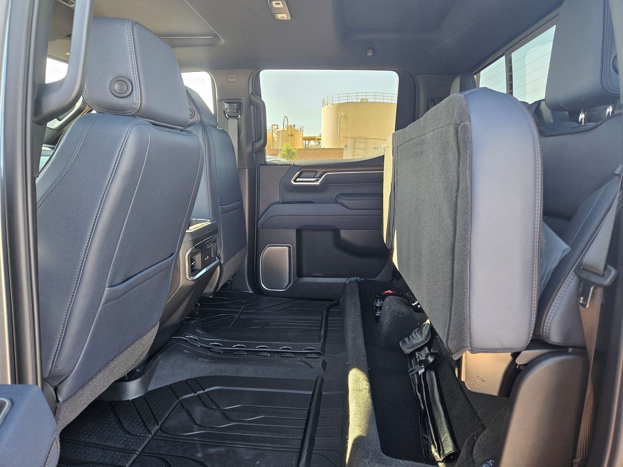 2026 Chevrolet Silverado 1500 High Country - Photo 8