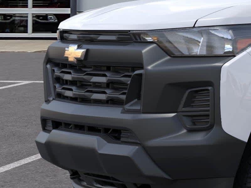New 2026 Summit White Chevrolet WT image 13